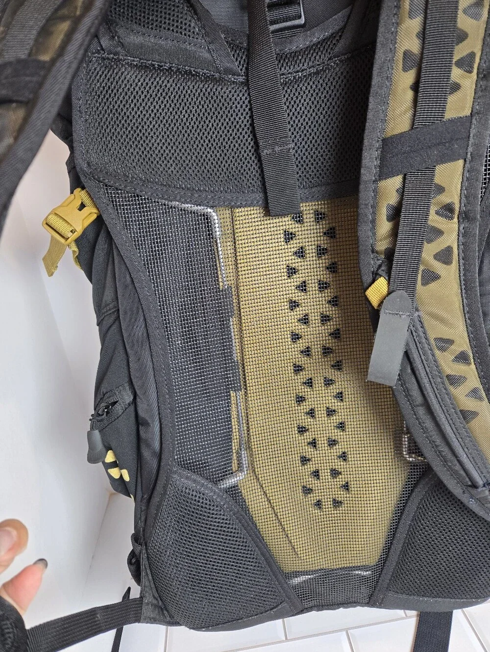 Boreas backpack Bolinas Black With Aluminum Support Back
